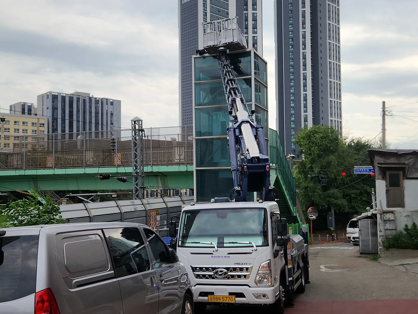 도로 시설물 인접 현장