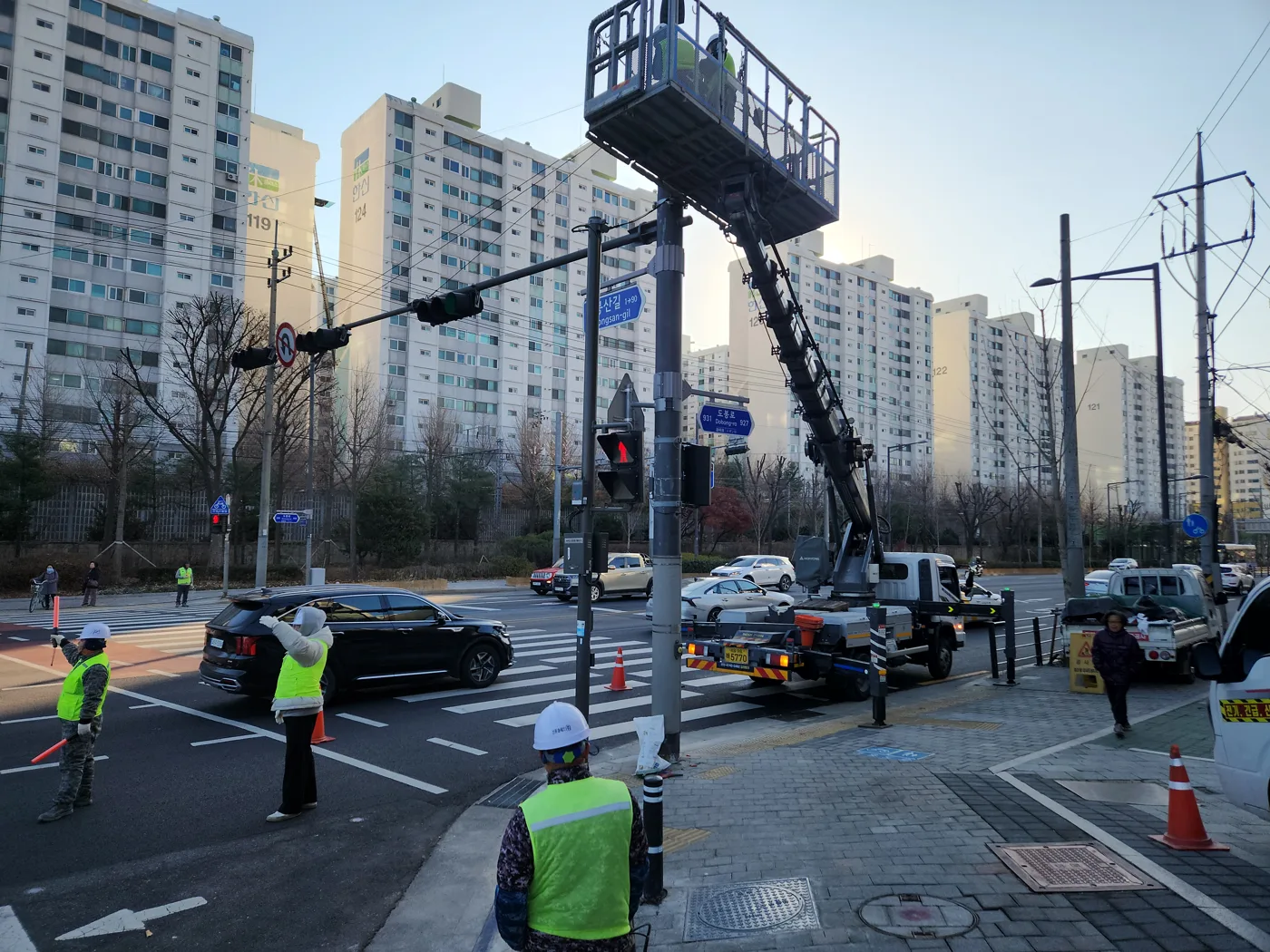 도로 시설물 인접 현장